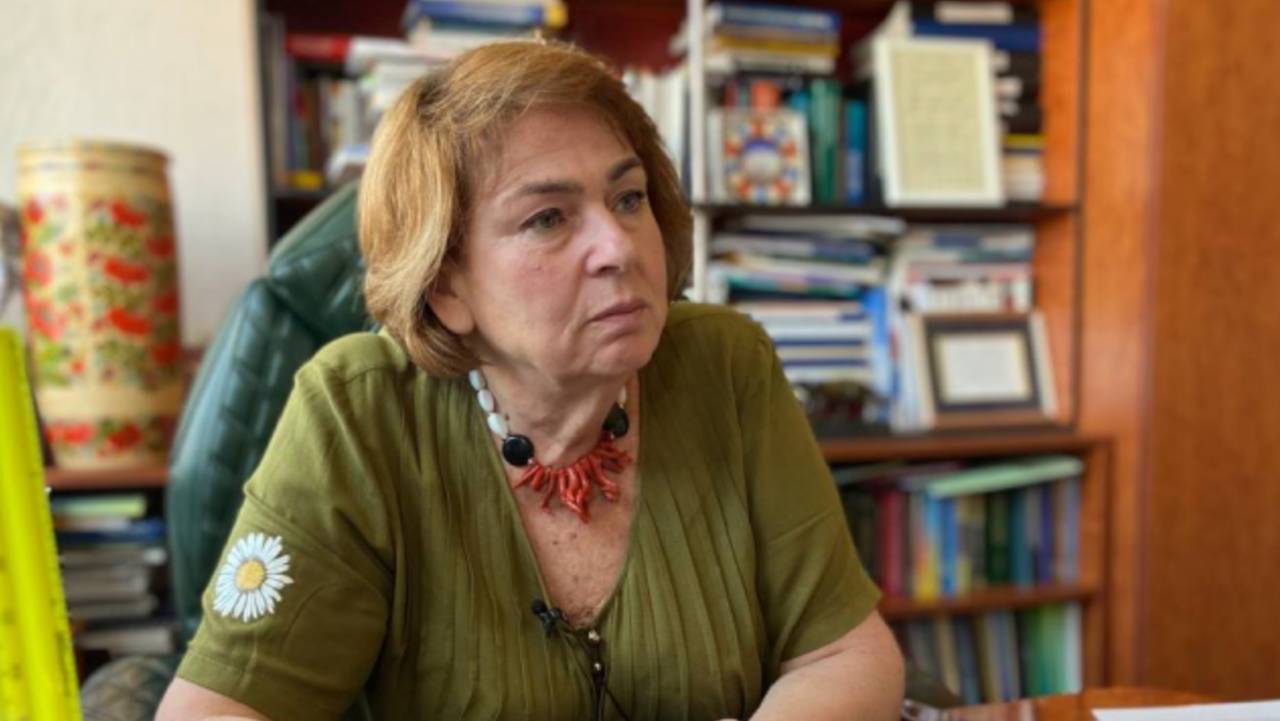  Ела Либанова 